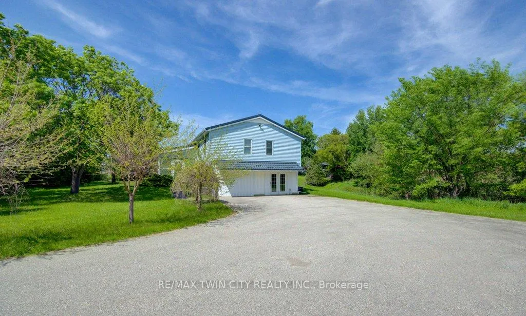 Photo 3 of 3429 Nafziger Road, Wellesley — HOMEH