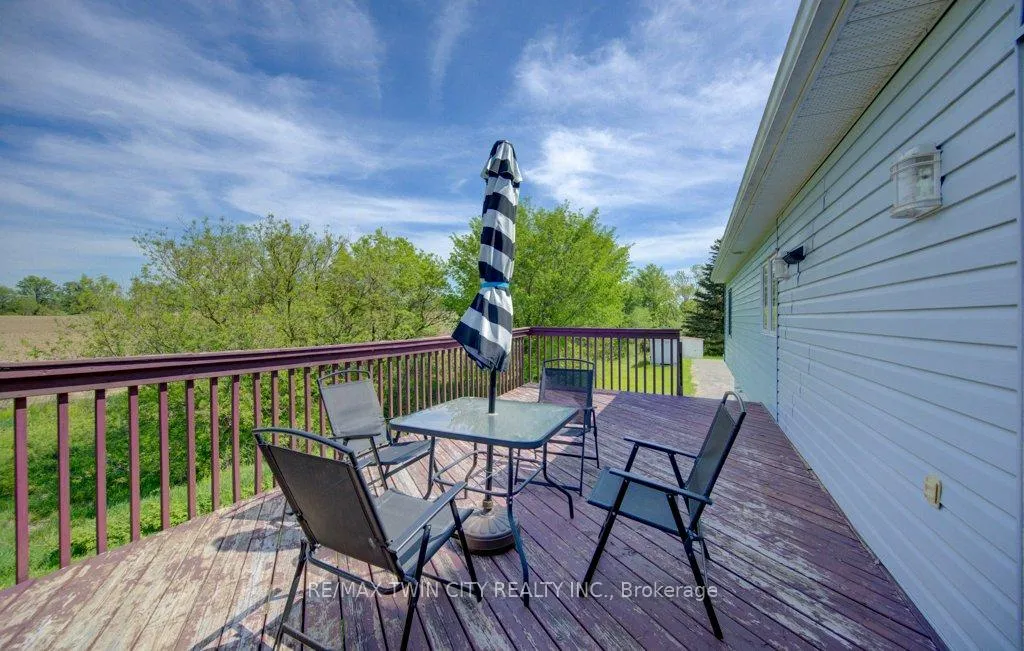 Photo 7 of 3429 Nafziger Road, Wellesley — HOMEH