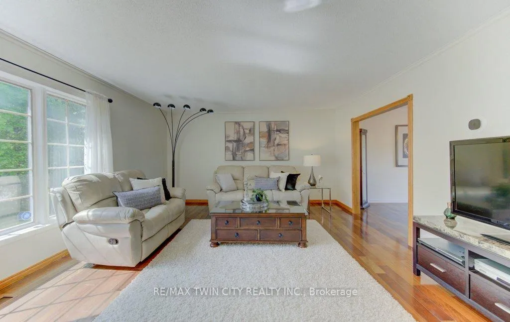 Photo 12 of 3429 Nafziger Road, Wellesley — HOMEH