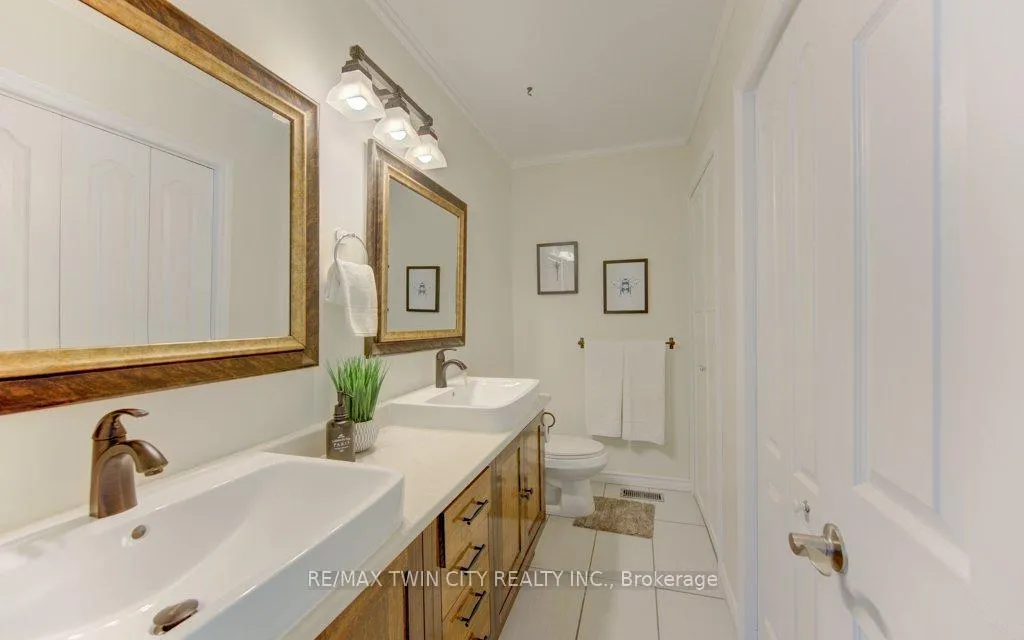 Photo 33 of 3429 Nafziger Road, Wellesley — HOMEH