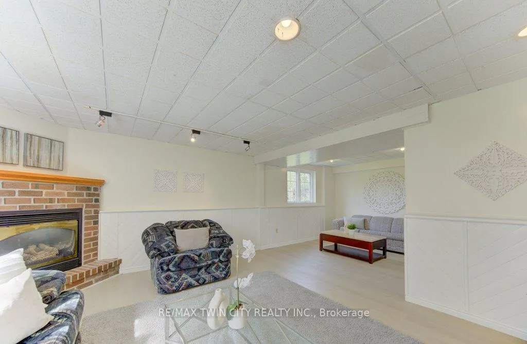 Photo 35 of 3429 Nafziger Road, Wellesley — HOMEH