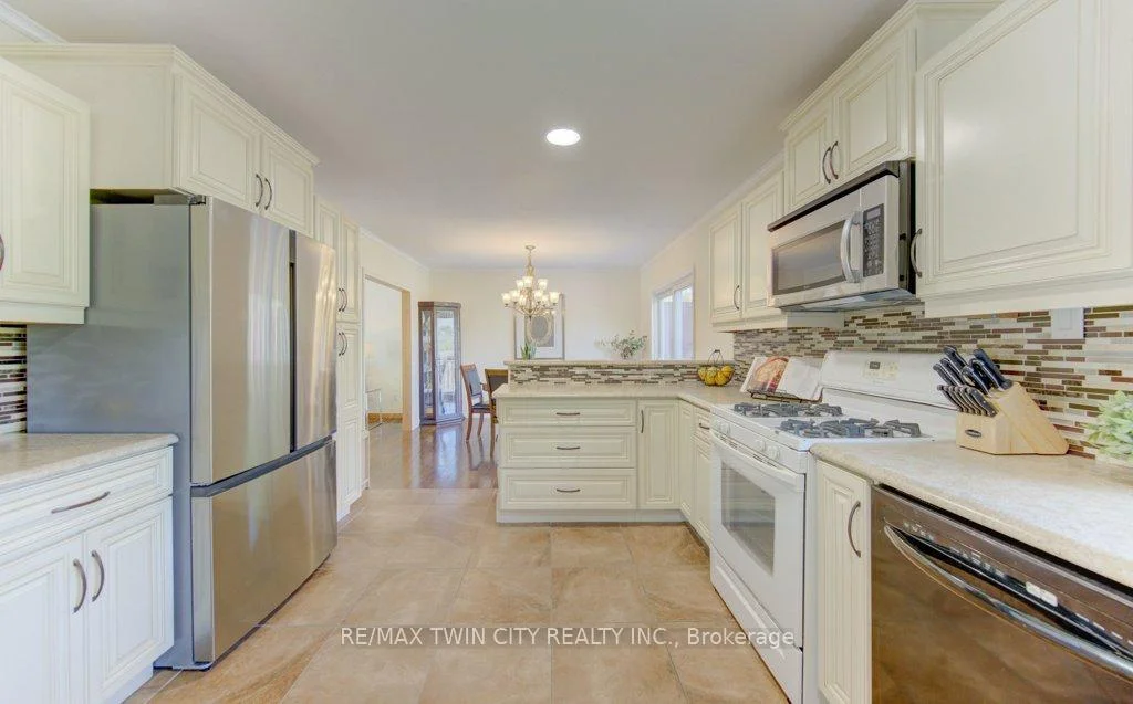 Photo 57 of 3429 Nafziger Road, Wellesley — HOMEH