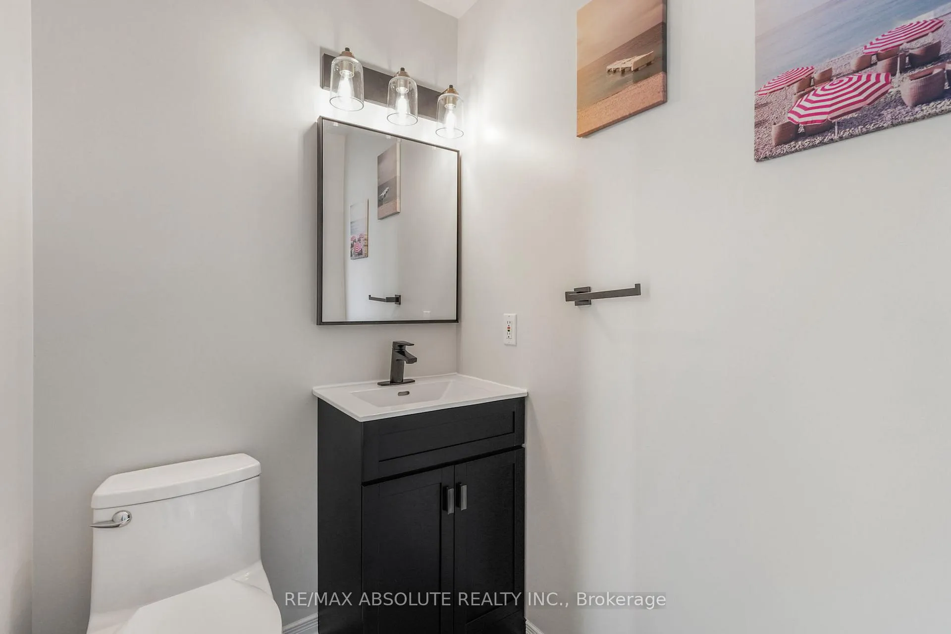 Photo 17 of 879 Paradise Crescent, Ottawa, Fallingbrook/Gardenway South — HOMEH