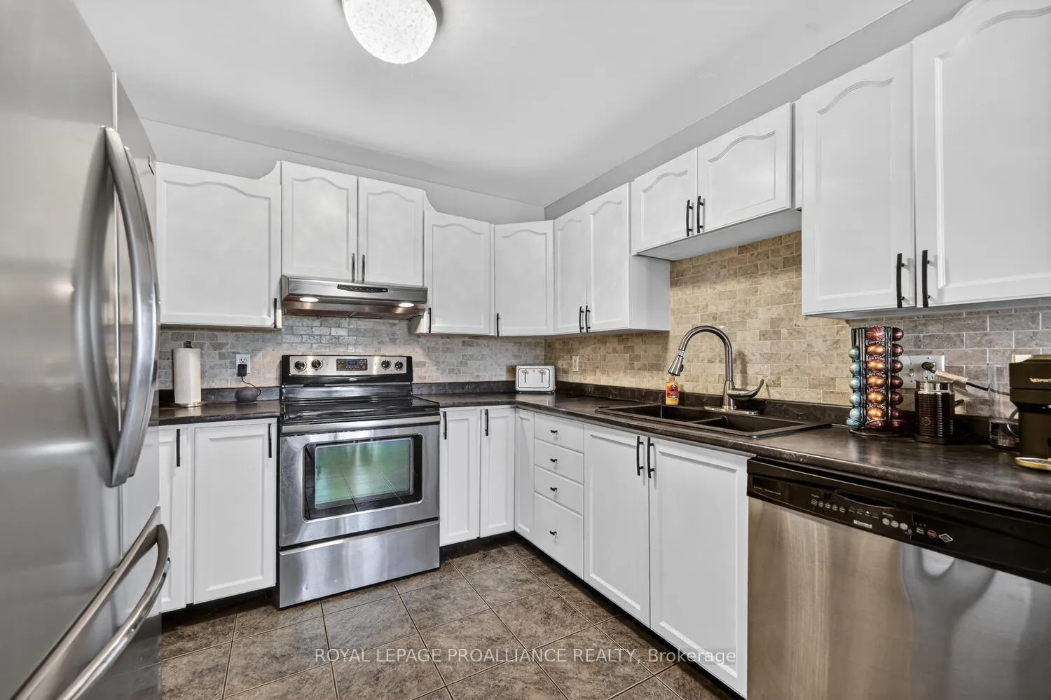 Photo 10 of 5500 Meadowbrook Drive, South Dundas, Iroquois — HOMEH