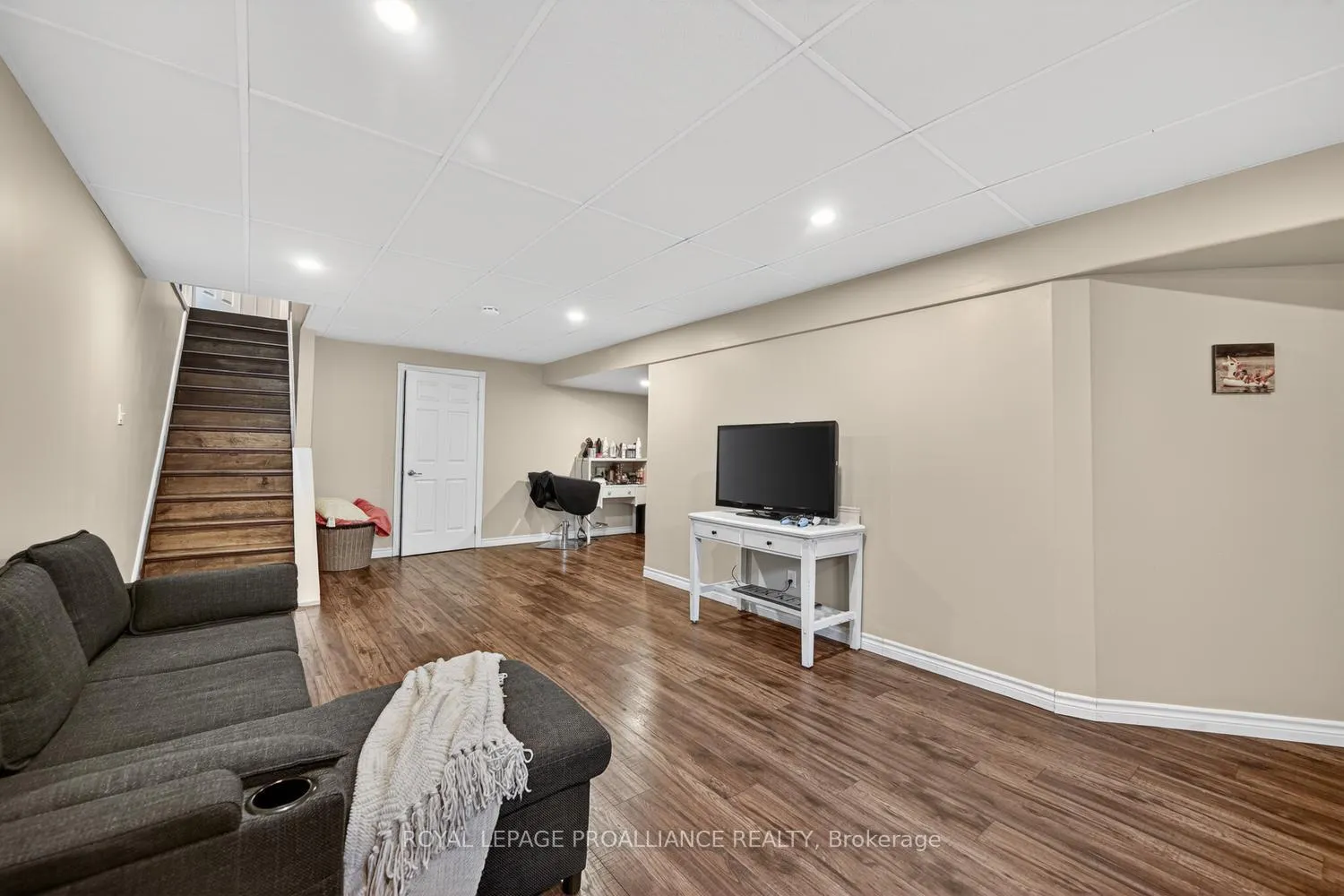 Photo 23 of 5500 Meadowbrook Drive, South Dundas, Iroquois — HOMEH