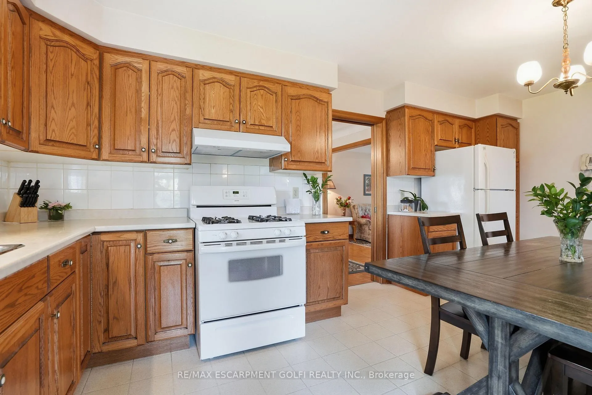 Photo 8 of 11 Greenbriar Court, Welland, Prince Charles — HOMEH