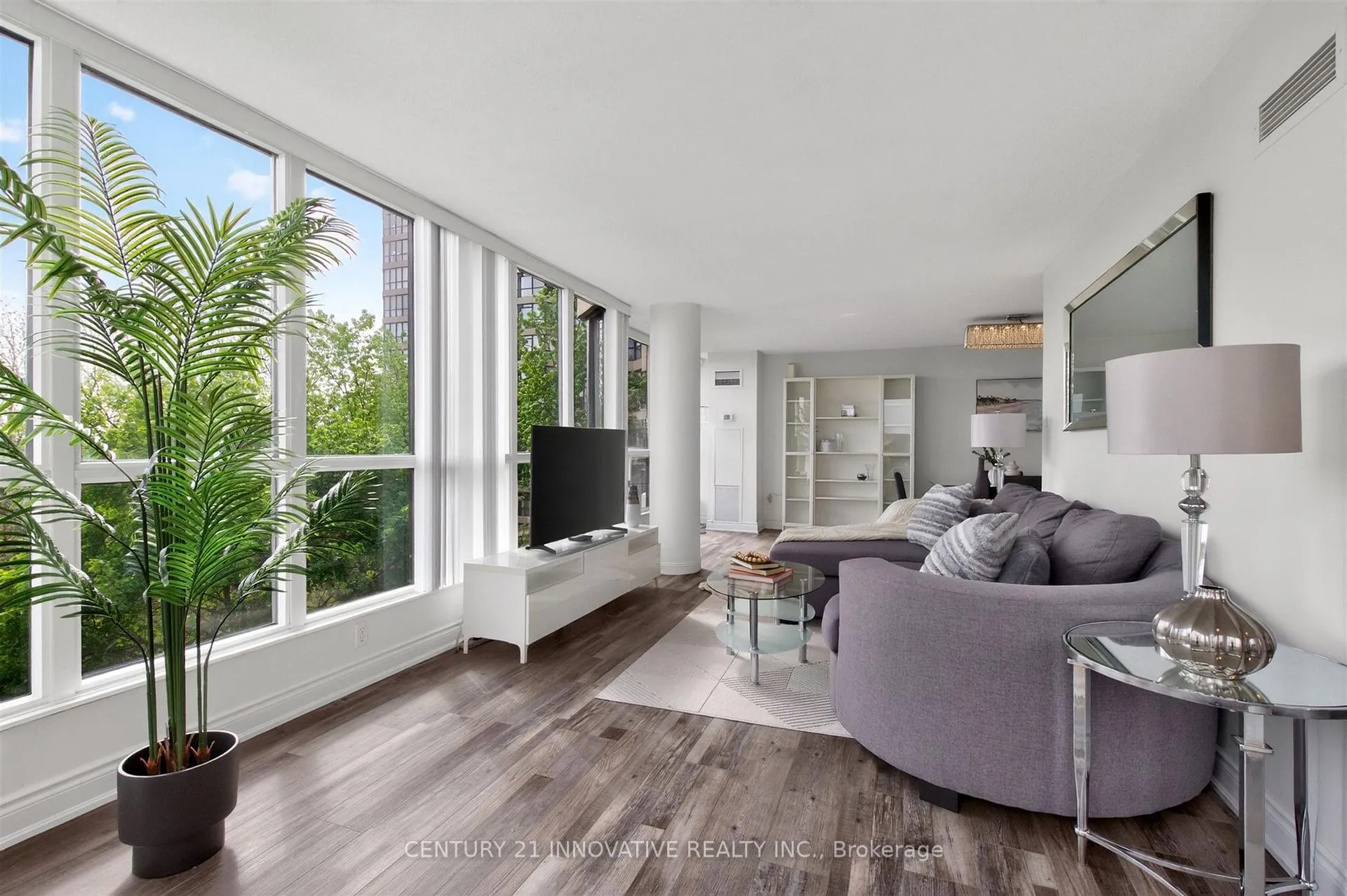 Photo 3 of Unit 415, 5 Rowntree Road, Etobicoke, Mount Olive-Silverstone-Jamestown — HOMEH