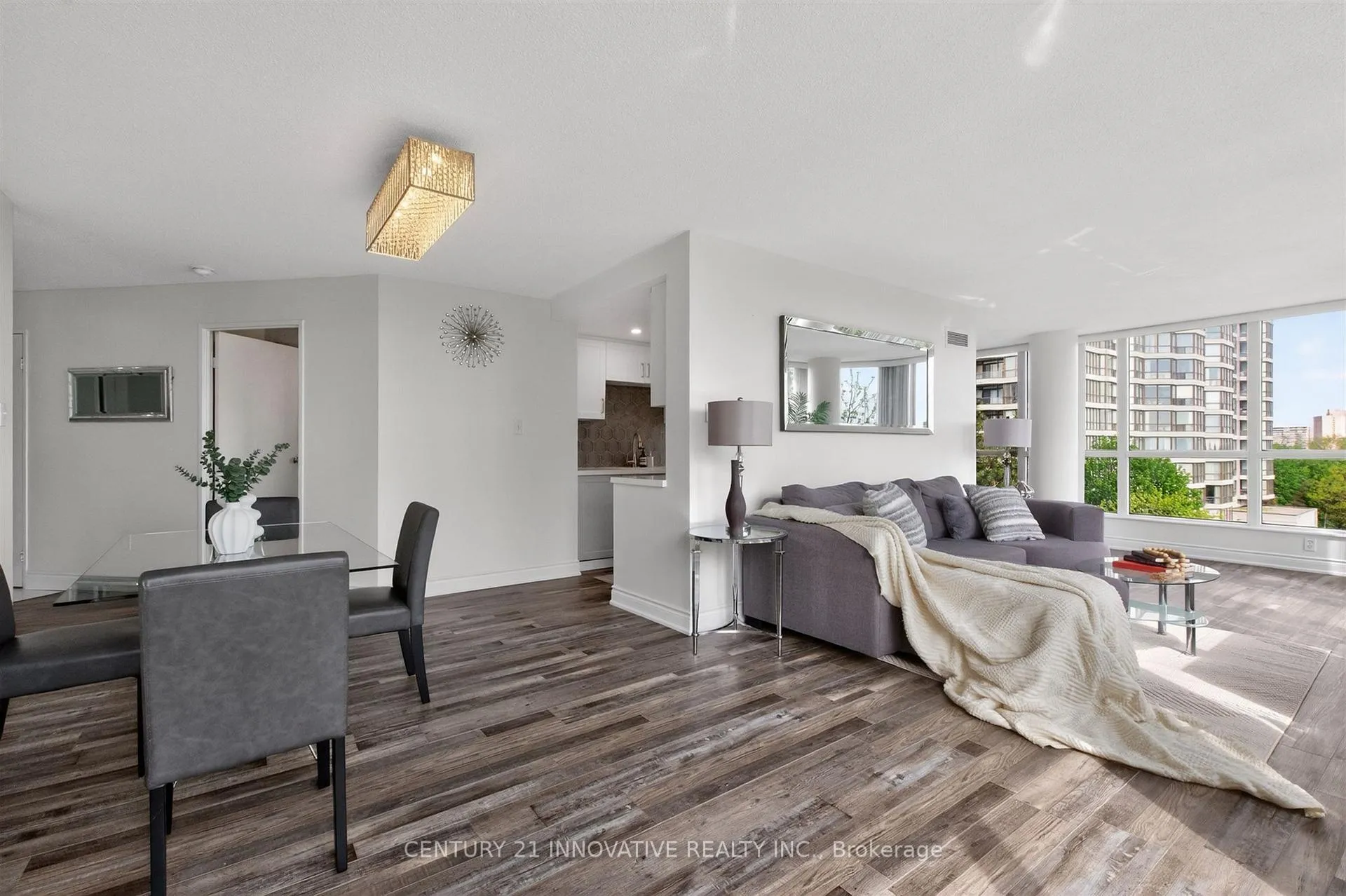 Photo 6 of Unit 415, 5 Rowntree Road, Etobicoke, Mount Olive-Silverstone-Jamestown — HOMEH