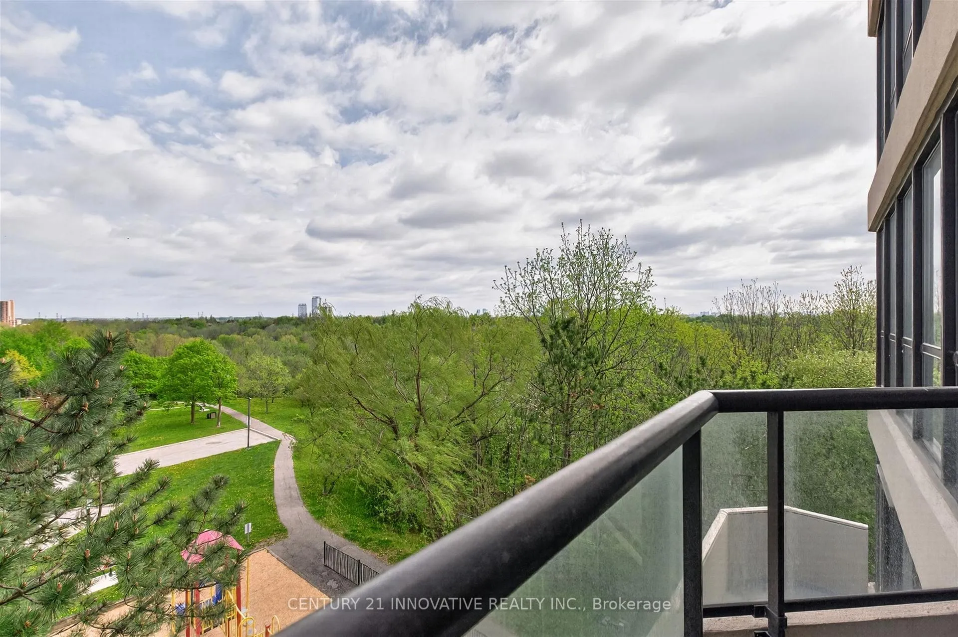Photo 15 of Unit 415, 5 Rowntree Road, Etobicoke, Mount Olive-Silverstone-Jamestown — HOMEH