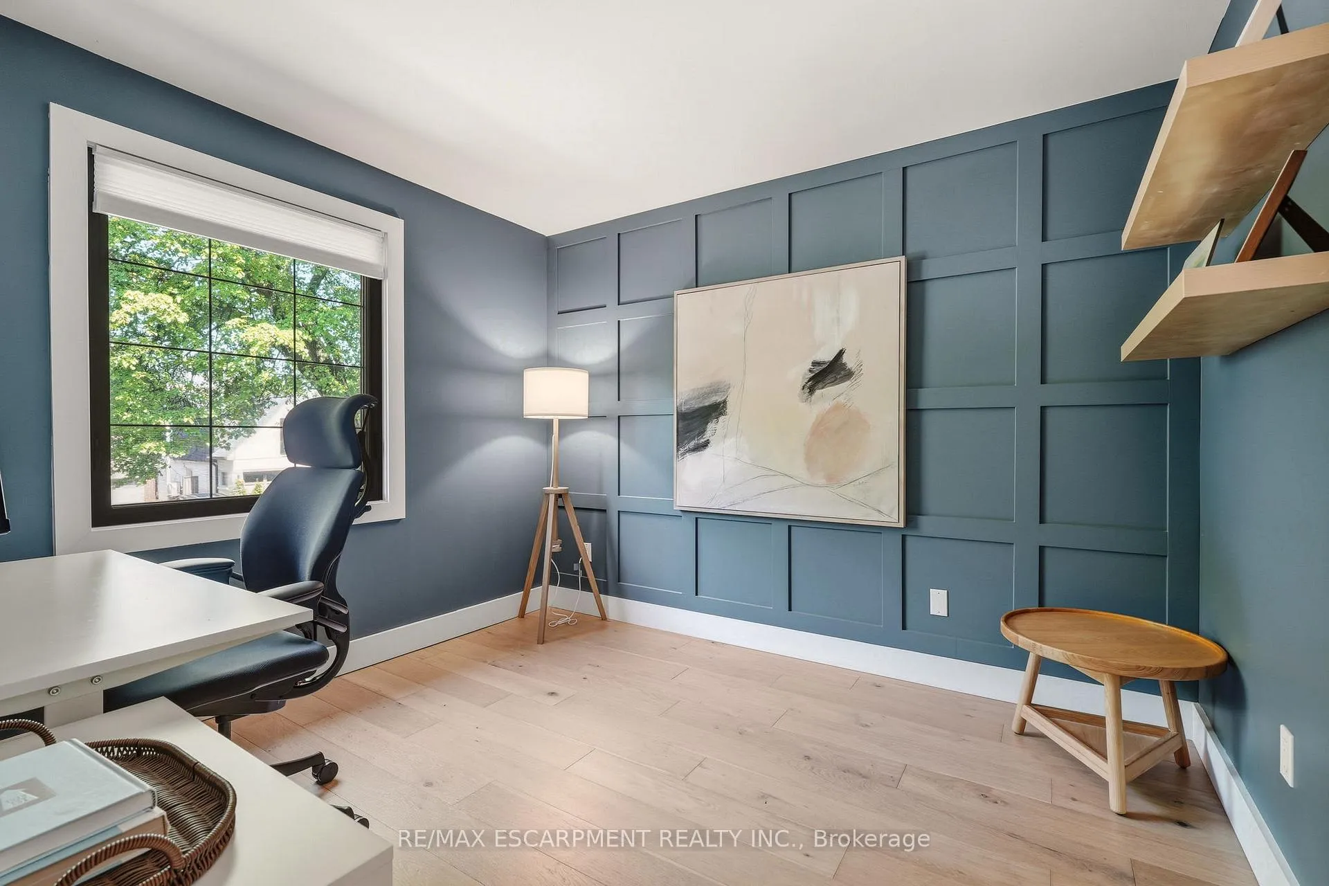 Photo 27 of 394 Rankin Drive, Burlington, Roseland — HOMEH