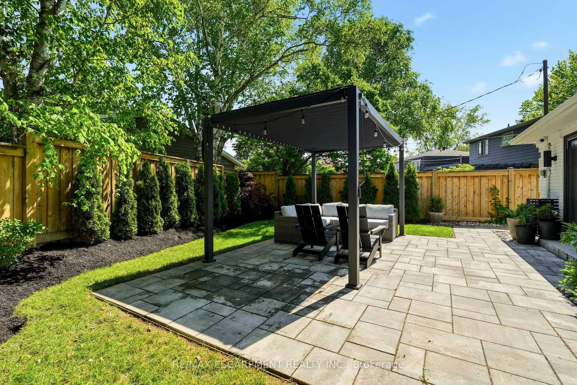 Photo 45 of 394 Rankin Drive, Burlington, Roseland — HOMEH