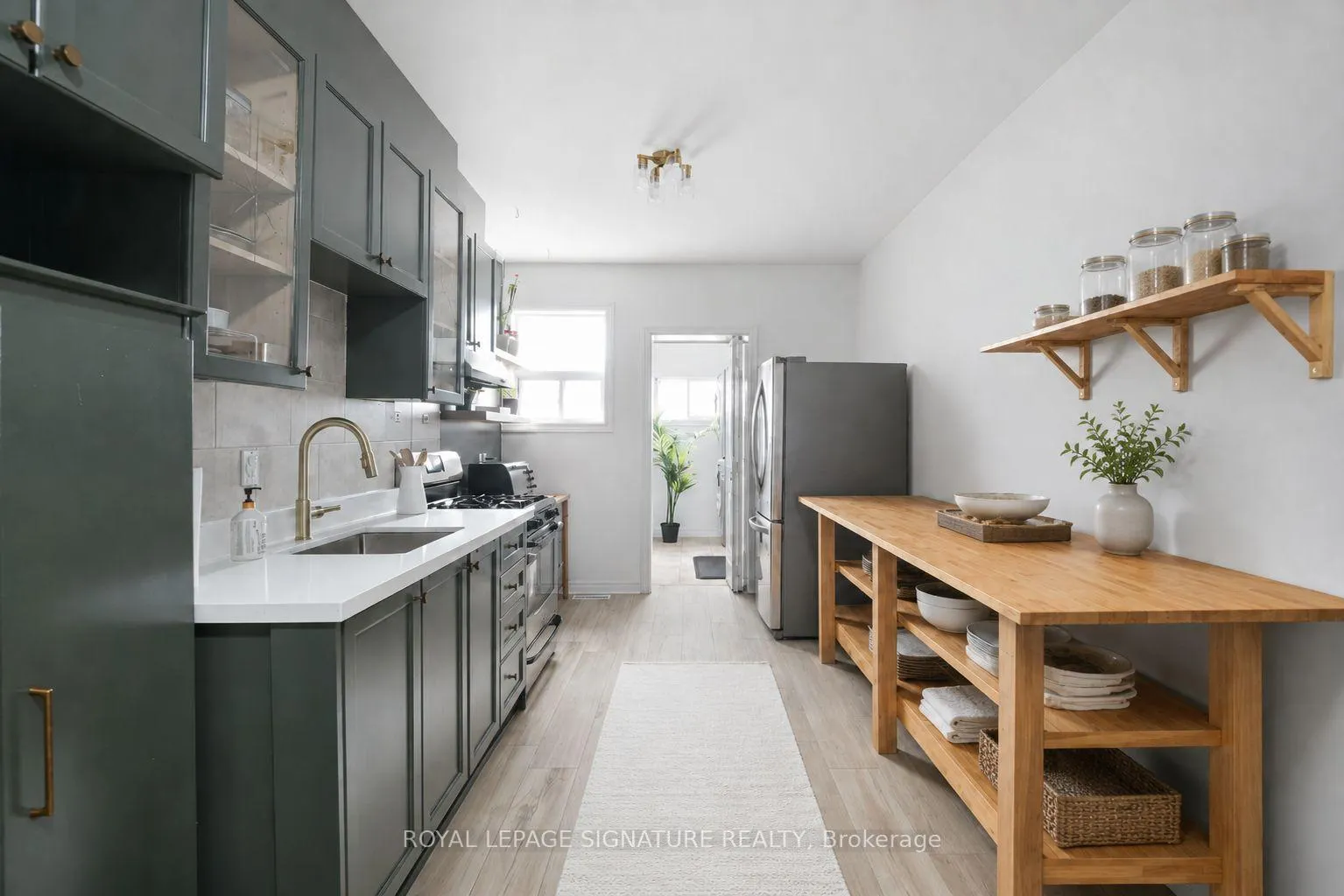 Photo 7 of 13 Auburn Avenue, Toronto, Corso Italia-Davenport — HOMEH