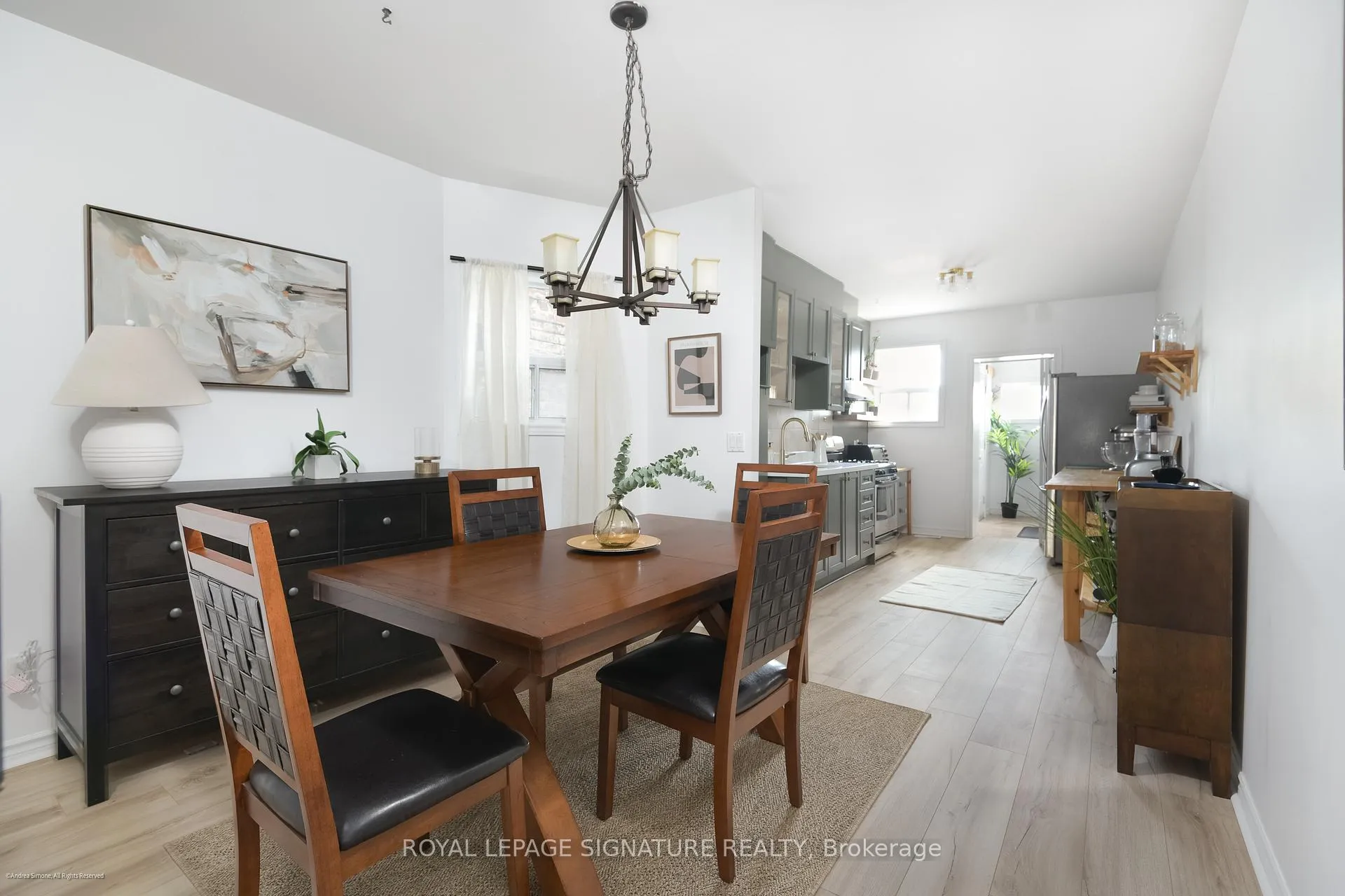Photo 9 of 13 Auburn Avenue, Toronto, Corso Italia-Davenport — HOMEH