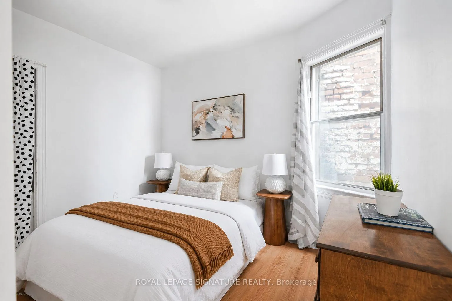 Photo 14 of 13 Auburn Avenue, Toronto, Corso Italia-Davenport — HOMEH