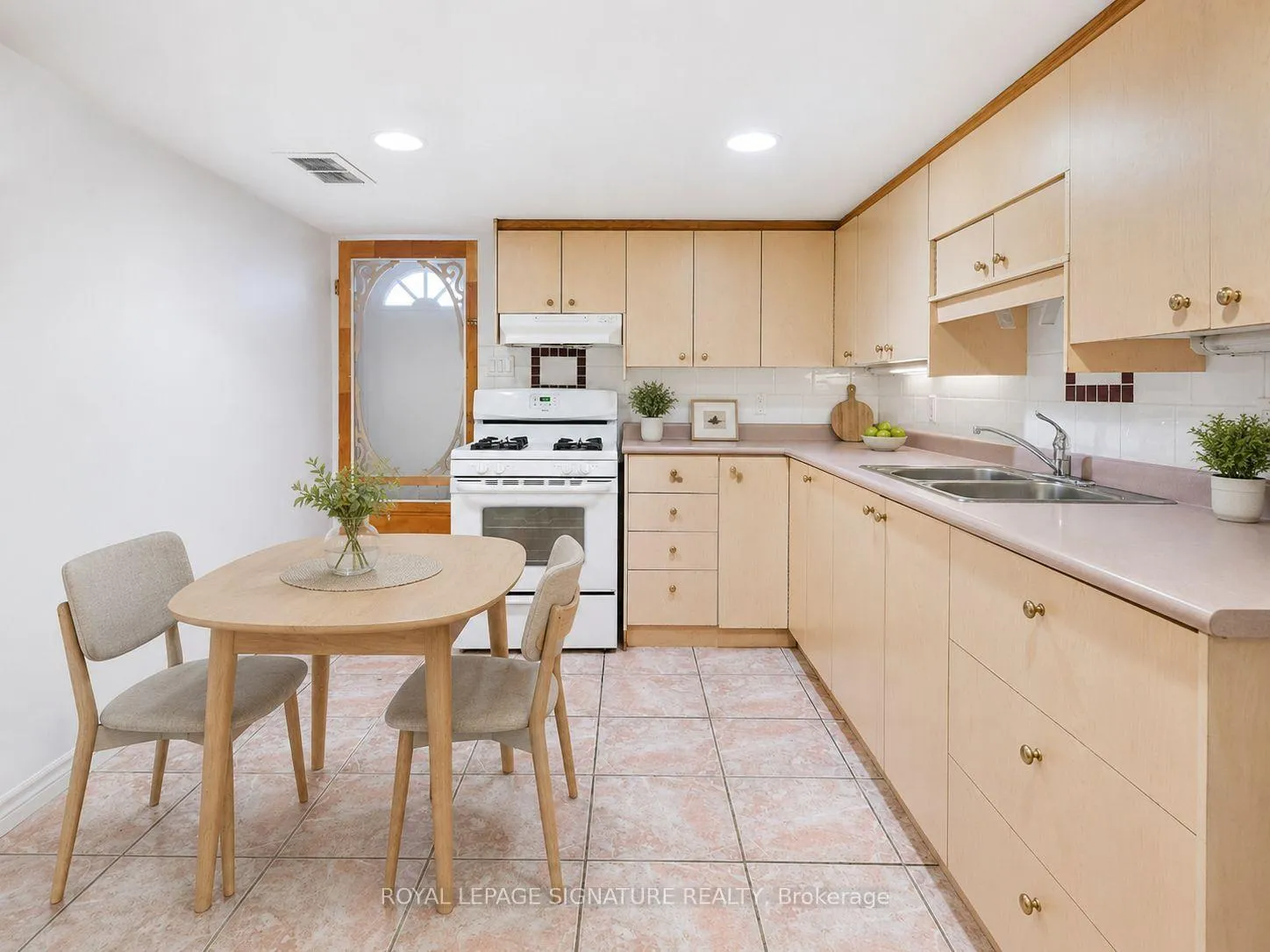 Photo 19 of 13 Auburn Avenue, Toronto, Corso Italia-Davenport — HOMEH