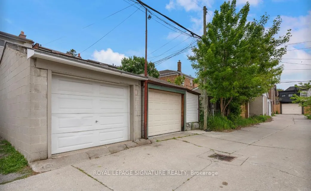 Photo 23 of 13 Auburn Avenue, Toronto, Corso Italia-Davenport — HOMEH