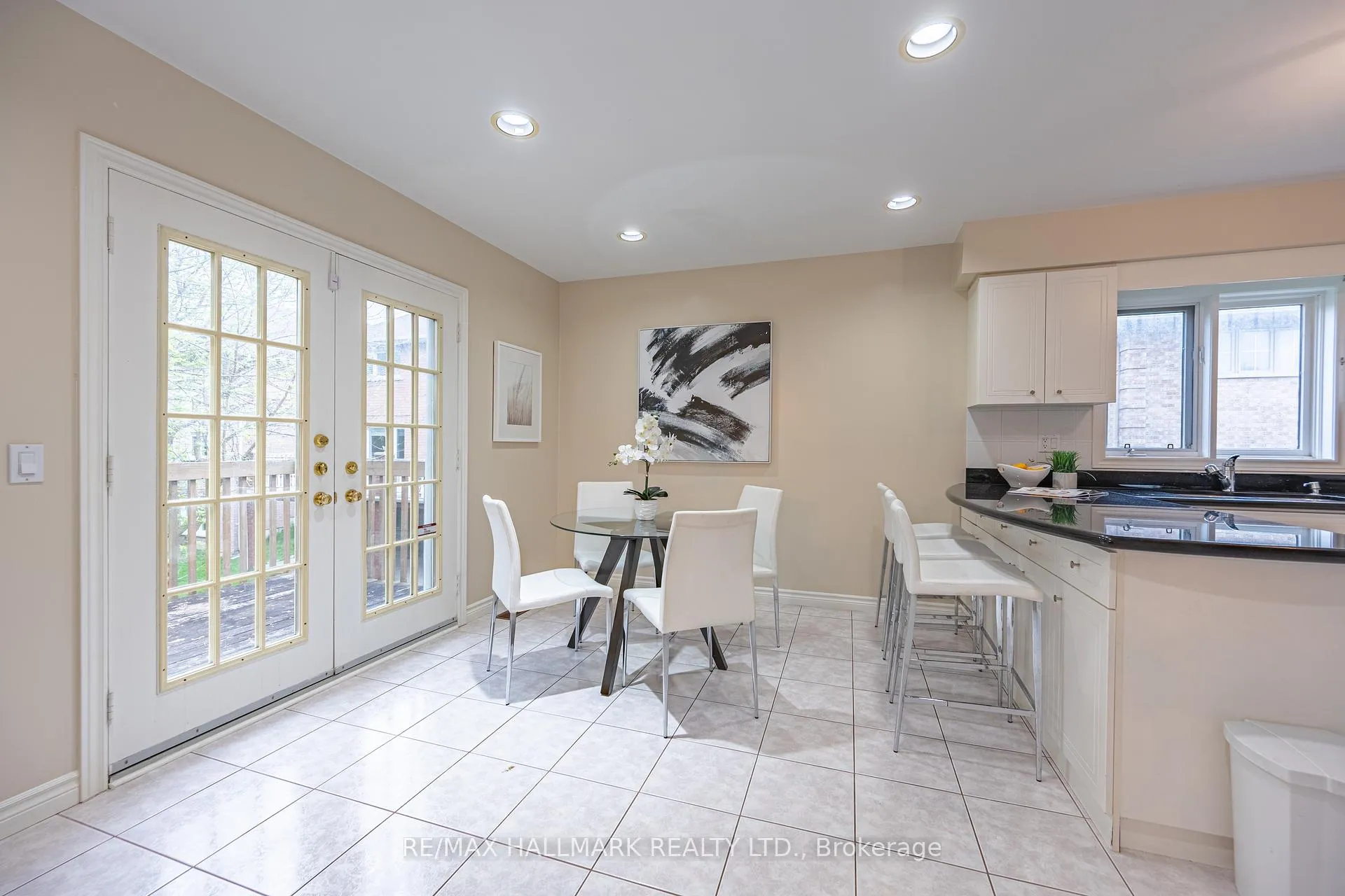 Photo 7 of 93 Tillie Square, Markham, Milliken Mills East — HOMEH