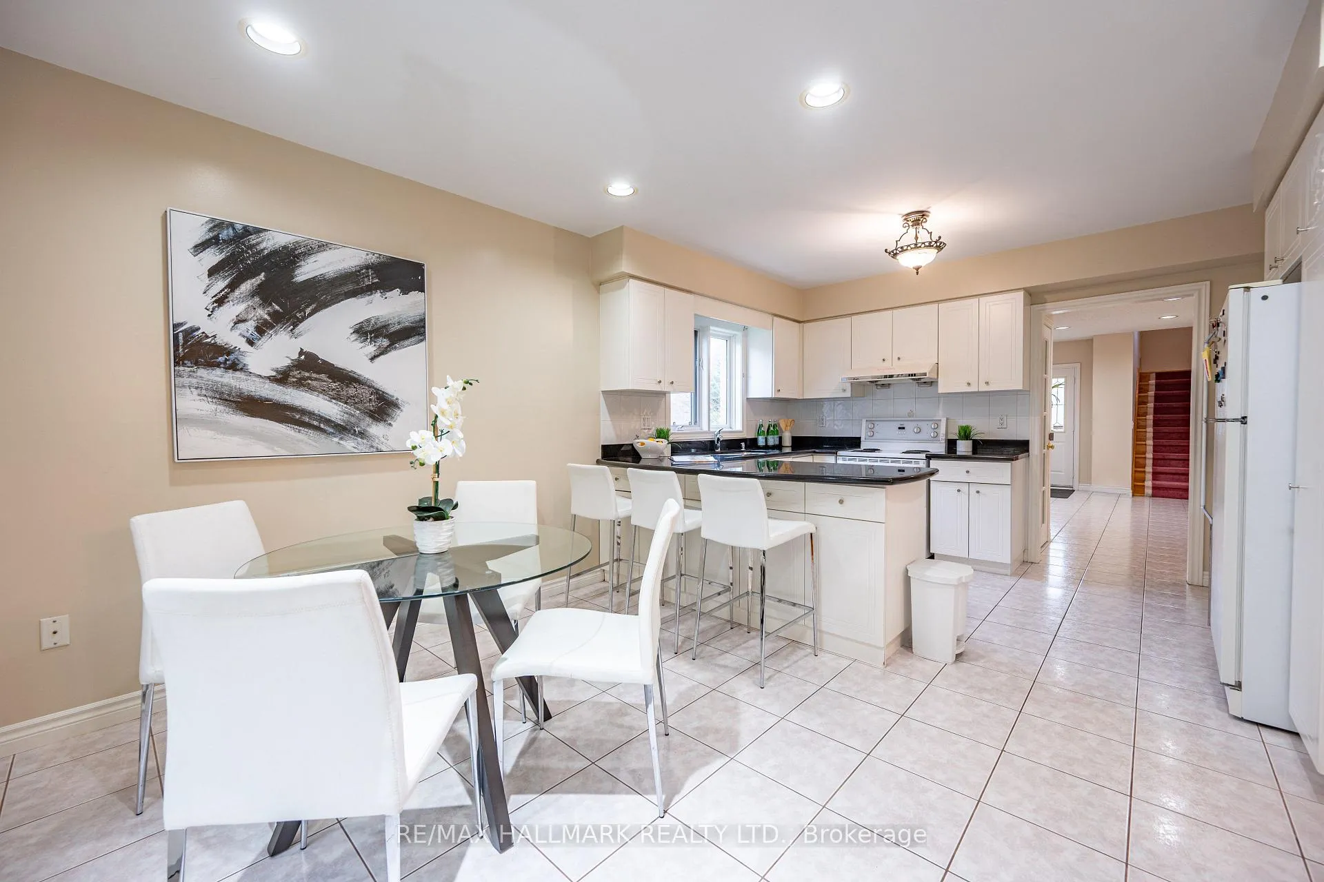 Photo 8 of 93 Tillie Square, Markham, Milliken Mills East — HOMEH