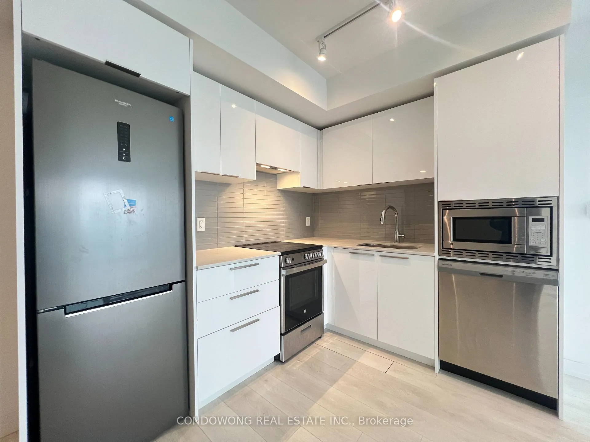 Photo 1 of Unit 4812, 501 Yonge Street, Toronto, Church-Yonge Corridor — HOMEH