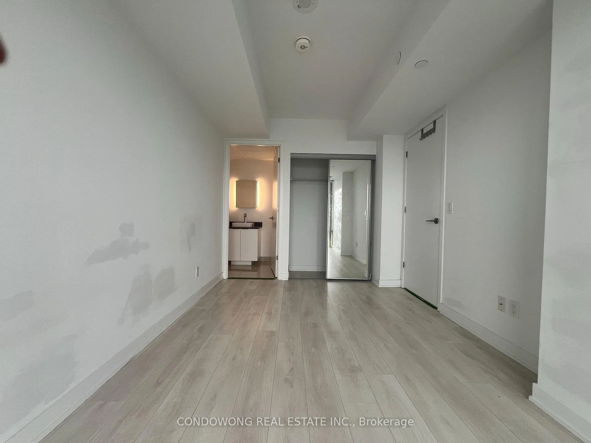 Photo 4 of Unit 4812, 501 Yonge Street, Toronto, Church-Yonge Corridor — HOMEH