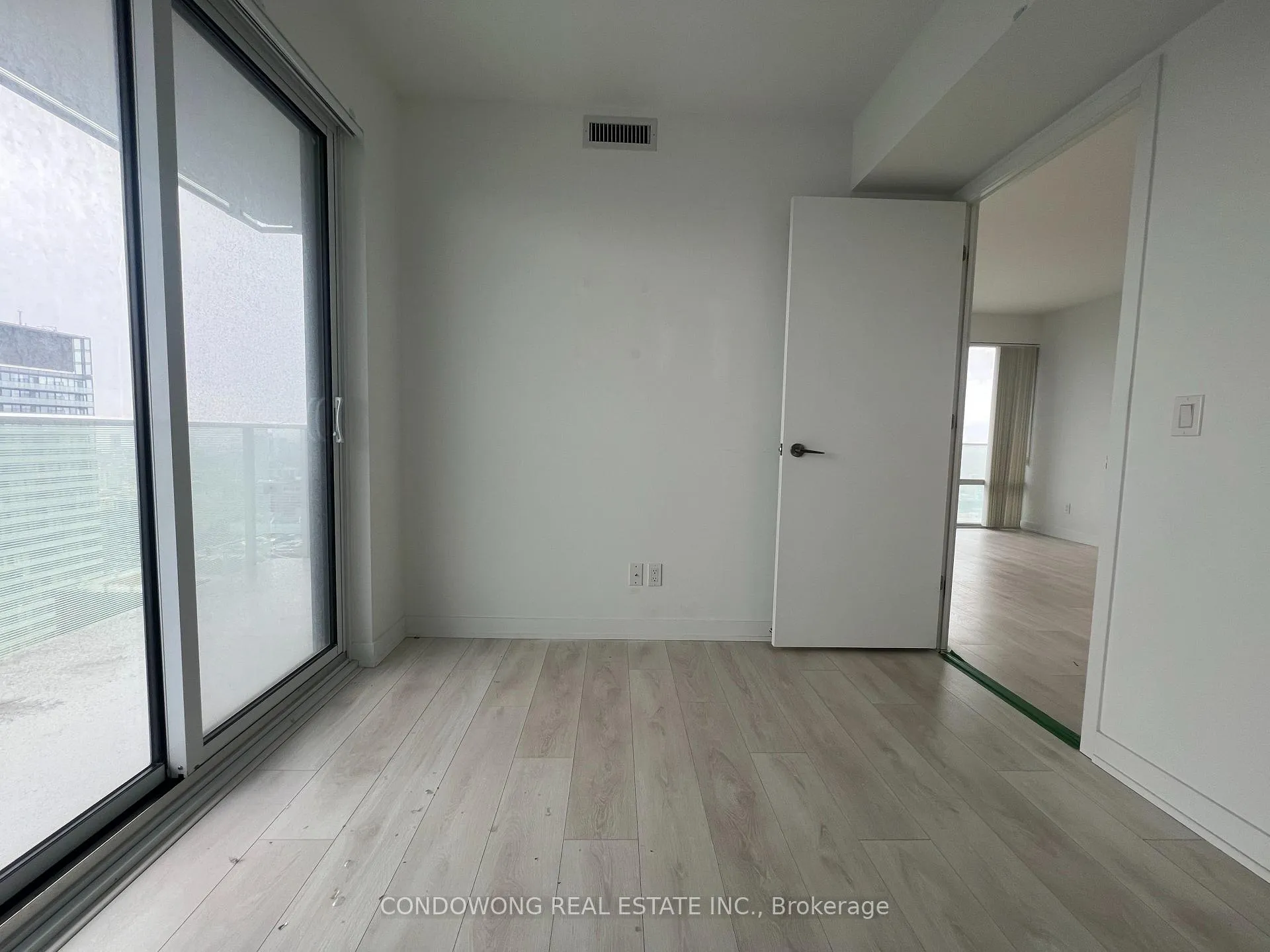 Photo 7 of Unit 4812, 501 Yonge Street, Toronto, Church-Yonge Corridor — HOMEH