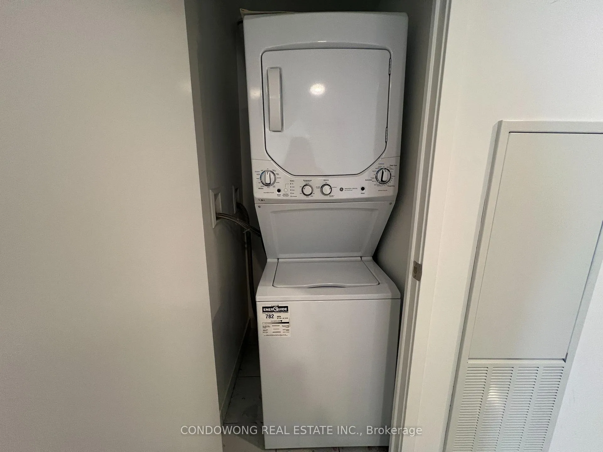 Photo 11 of Unit 4812, 501 Yonge Street, Toronto, Church-Yonge Corridor — HOMEH