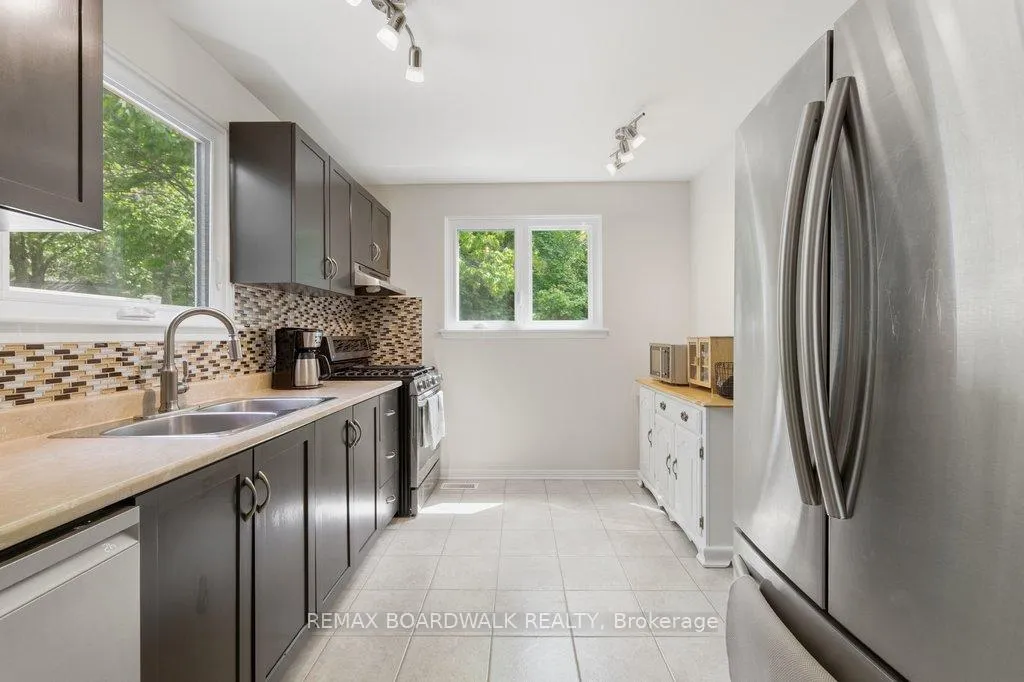 Photo 10 of 4 Glen Park Drive, Ottawa, Blackburn Hamlet (South) — HOMEH