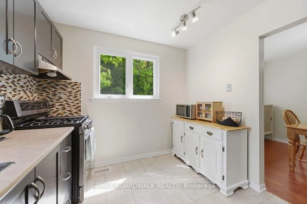 Photo 12 of 4 Glen Park Drive, Ottawa, Blackburn Hamlet (South) — HOMEH