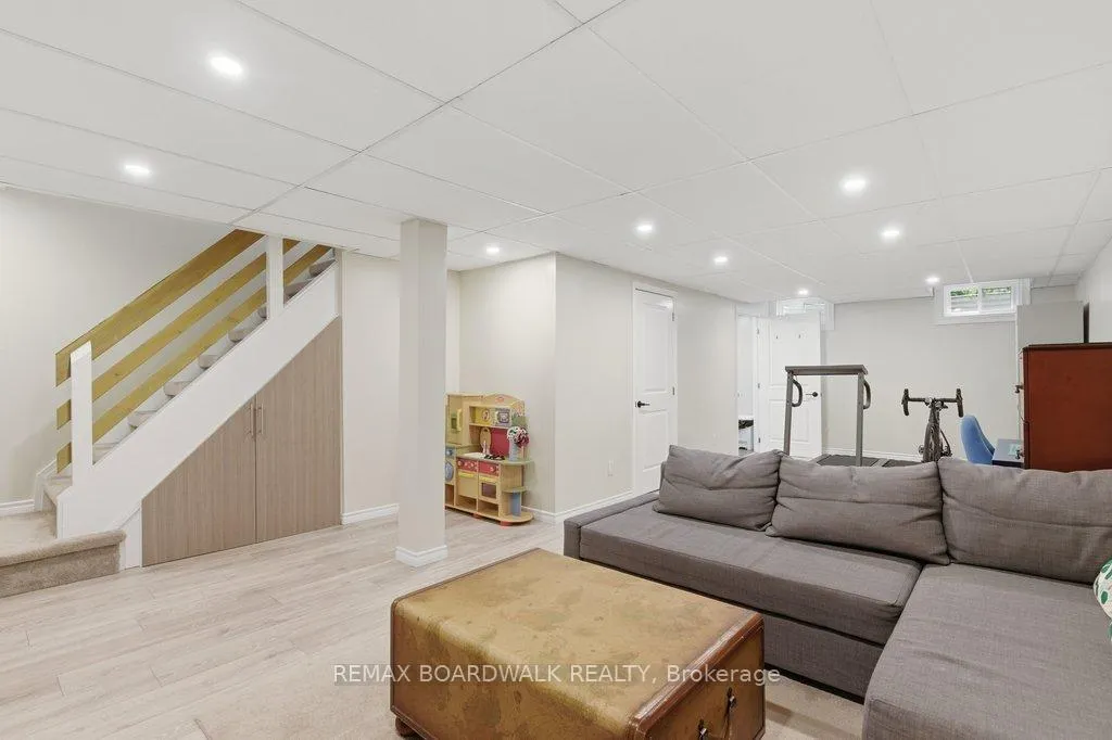 Photo 23 of 4 Glen Park Drive, Ottawa, Blackburn Hamlet (South) — HOMEH