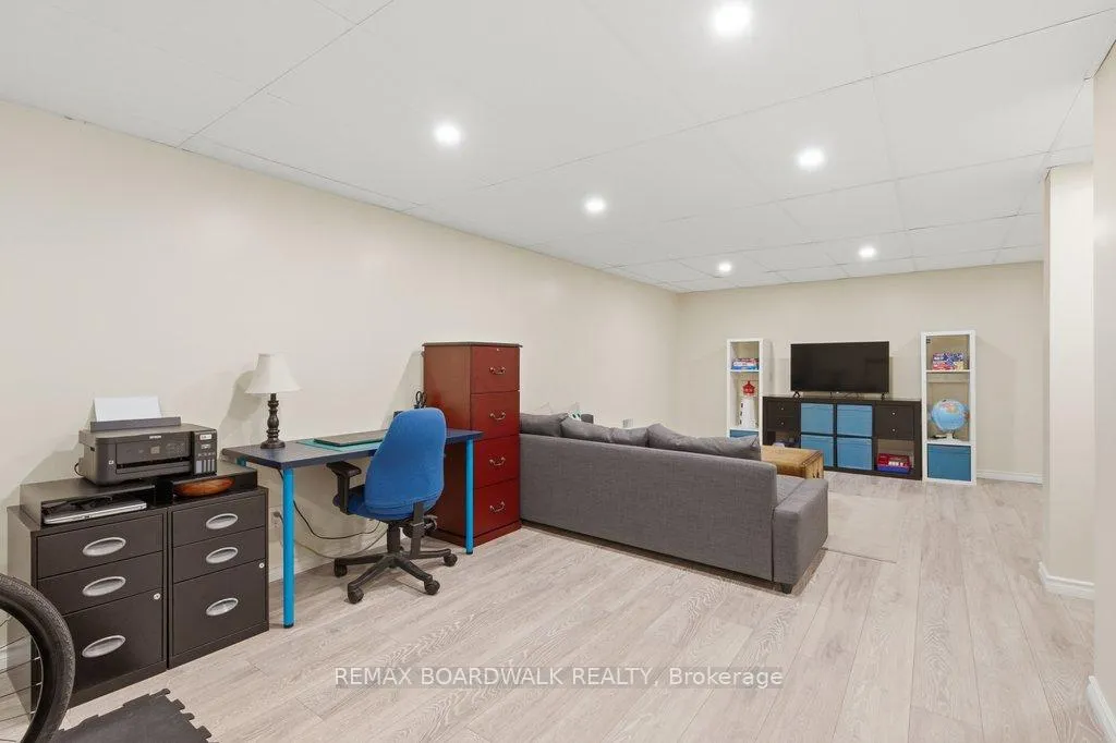 Photo 25 of 4 Glen Park Drive, Ottawa, Blackburn Hamlet (South) — HOMEH