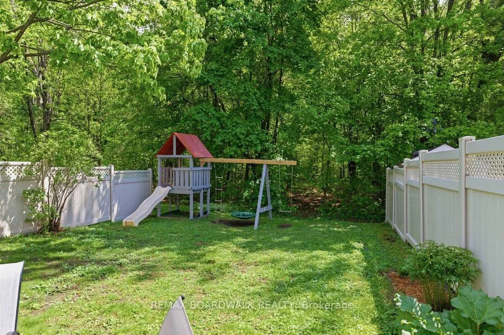 Photo 28 of 4 Glen Park Drive, Ottawa, Blackburn Hamlet (South) — HOMEH
