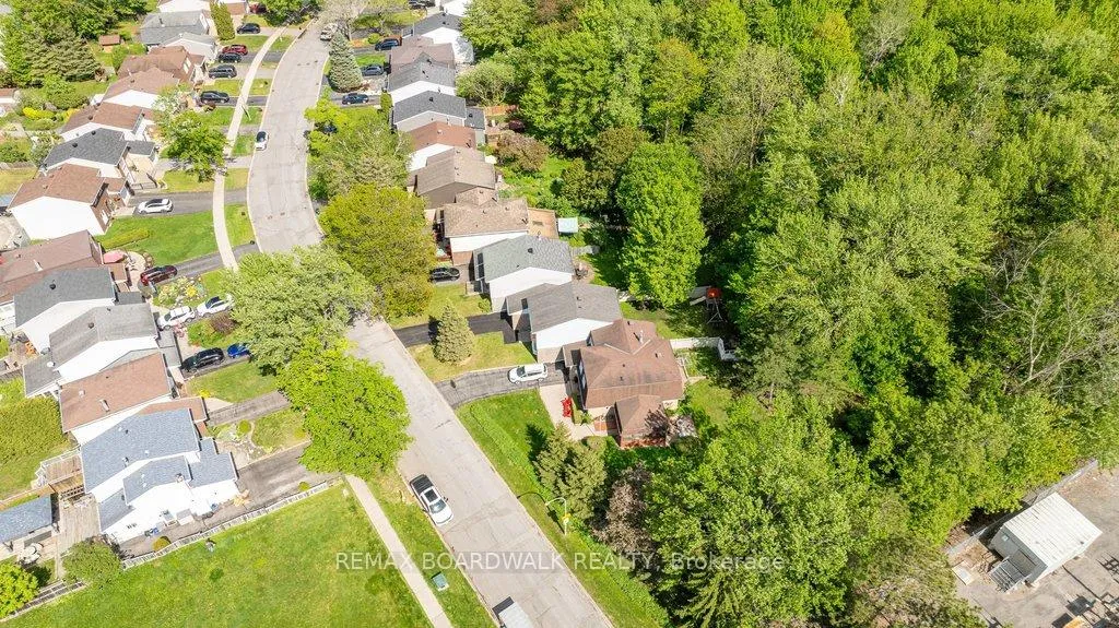 Photo 32 of 4 Glen Park Drive, Ottawa, Blackburn Hamlet (South) — HOMEH
