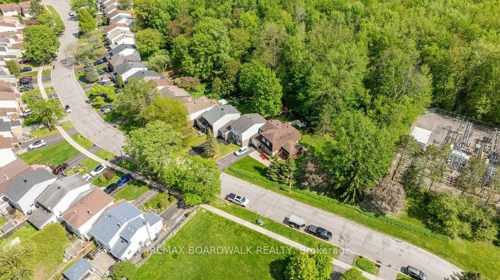 Photo 34 of 4 Glen Park Drive, Ottawa, Blackburn Hamlet (South) — HOMEH