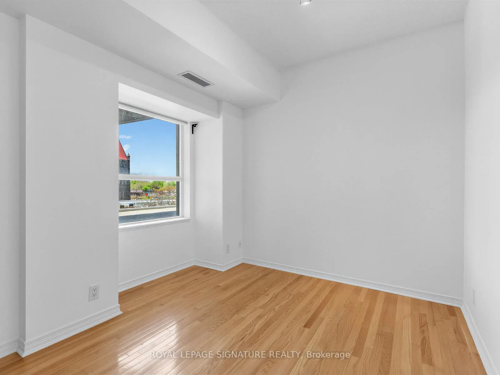 Photo 11 of Unit 409, 736 Spadina Avenue, Toronto, University — HOMEH