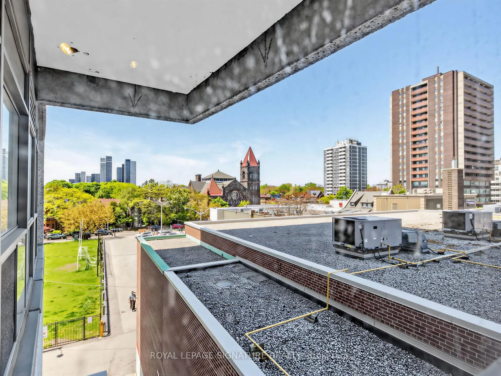 Photo 19 of Unit 409, 736 Spadina Avenue, Toronto, University — HOMEH