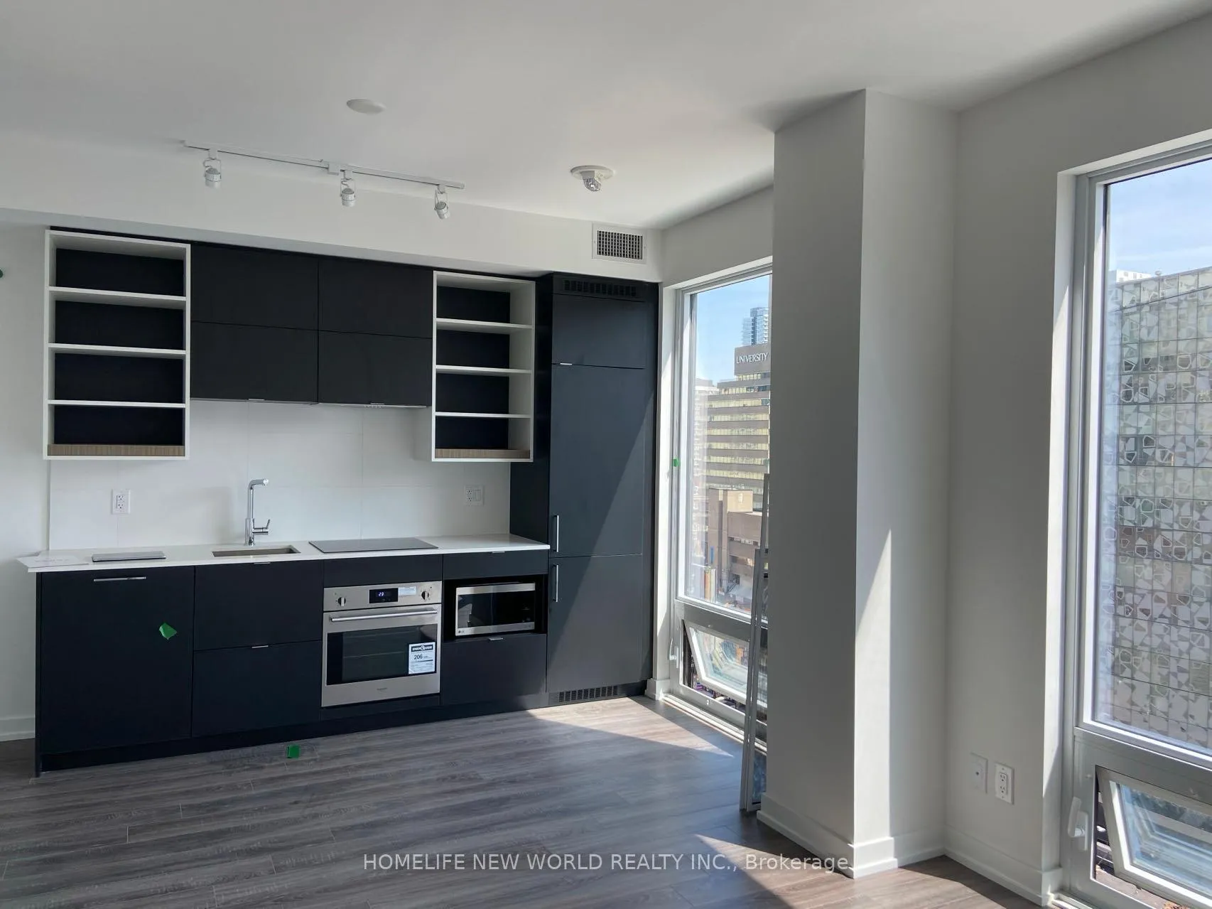 Photo 2 of Unit 902, 20 Edward Street, Toronto, Bay Street Corridor — HOMEH
