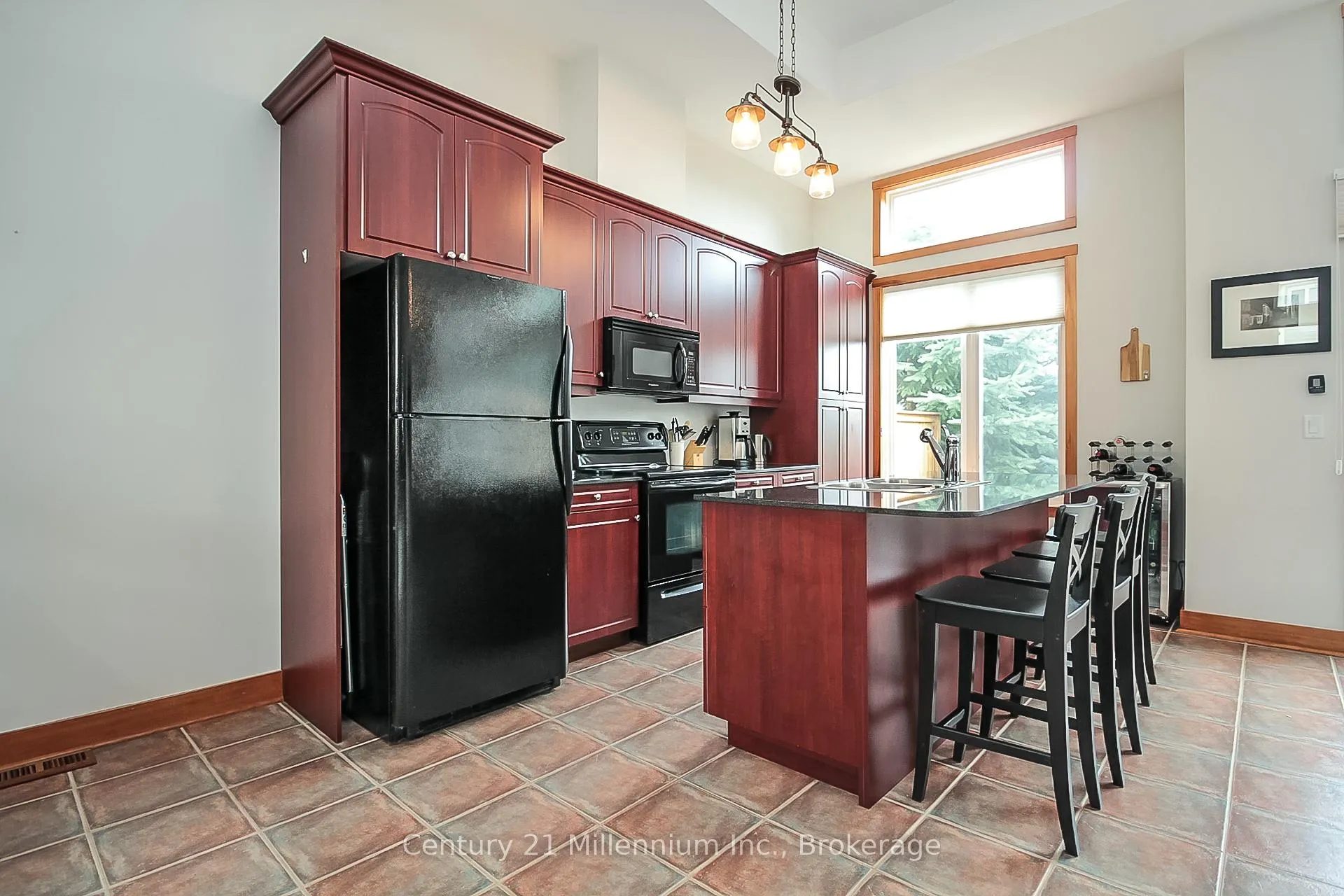 Photo 3 of Unit 7, 104 Farm Gate Road, Blue Mountains — HOMEH