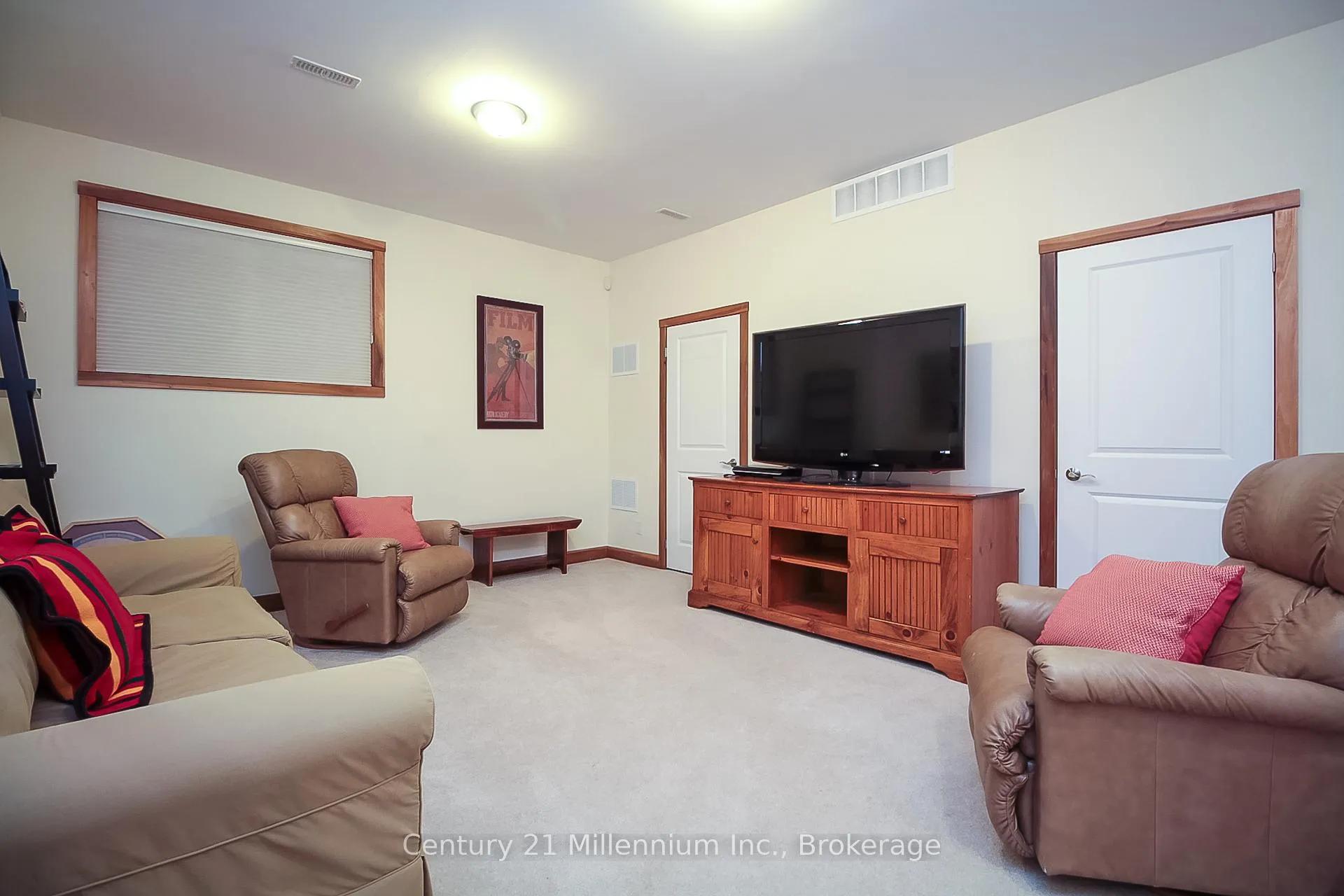 Photo 9 of Unit 7, 104 Farm Gate Road, Blue Mountains — HOMEH