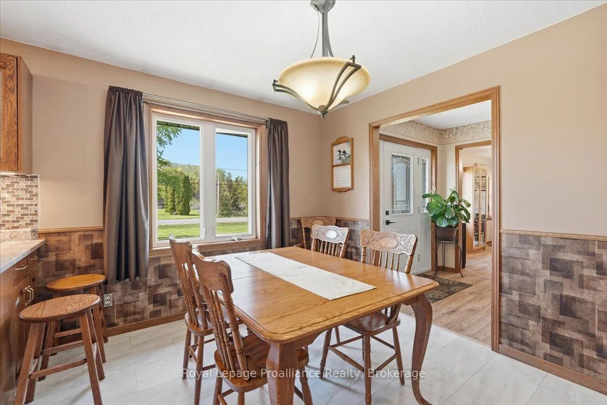 Photo 9 of 330 Thrasher Road, Belleville, Thurlow Ward — HOMEH