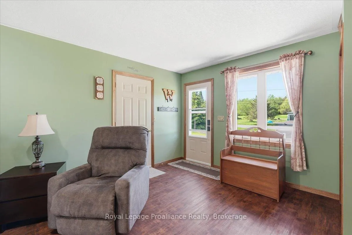 Photo 12 of 330 Thrasher Road, Belleville, Thurlow Ward — HOMEH