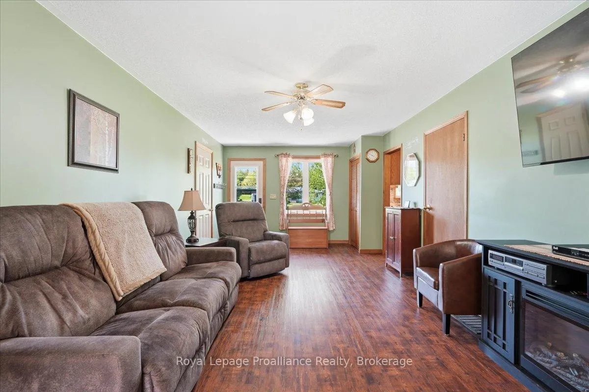 Photo 13 of 330 Thrasher Road, Belleville, Thurlow Ward — HOMEH