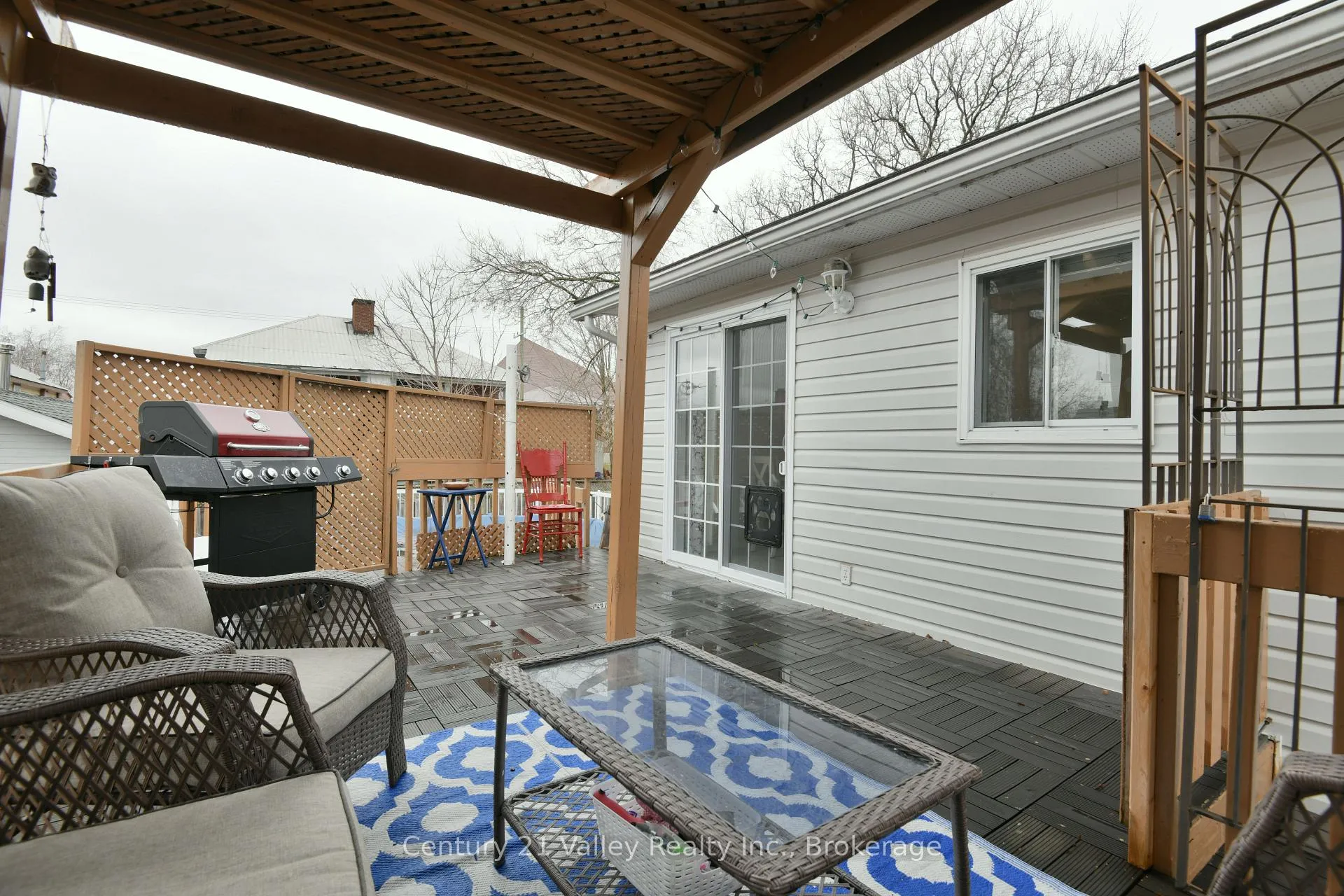Photo 30 of 99 Queen Street N, Renfrew — HOMEH