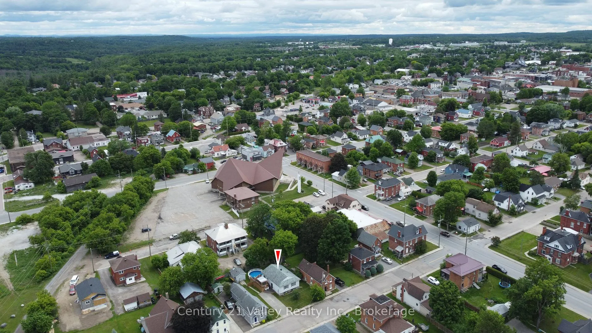 Photo 46 of 99 Queen Street N, Renfrew — HOMEH