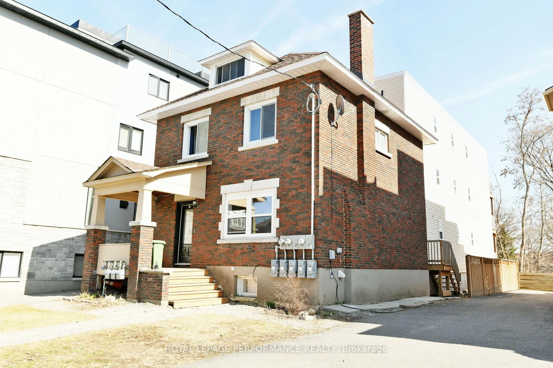 Front of 26 Aylmer Avenue