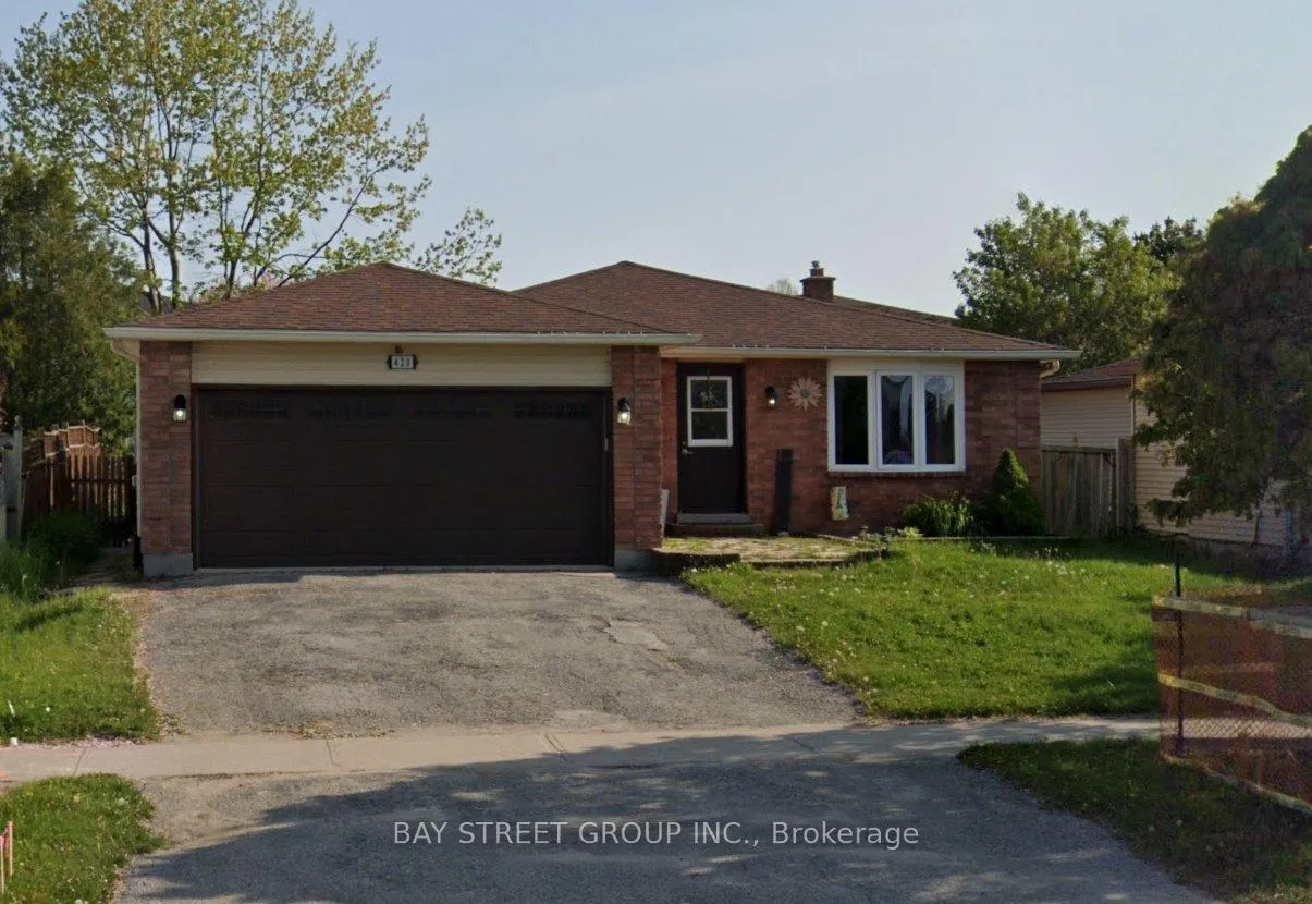 Front of Unit LOWER, 420 Grove Street E
