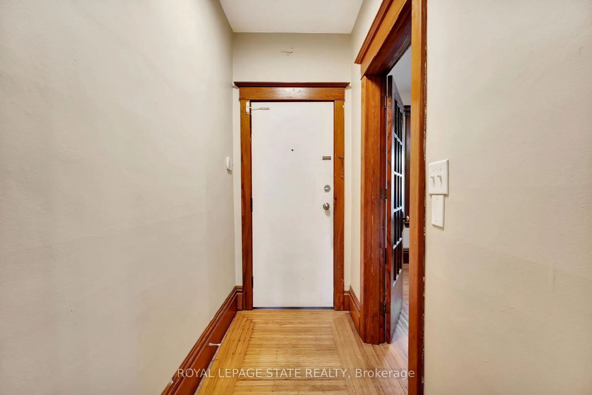 Photo 5 of 70 Belview Avenue, Hamilton, Crown Point — HOMEH