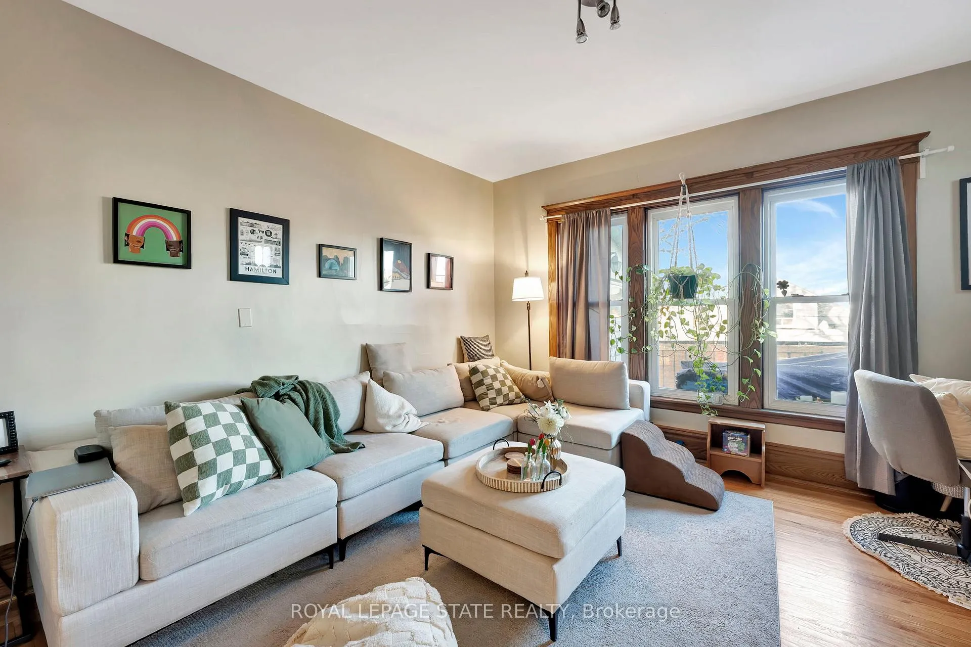 Photo 20 of 70 Belview Avenue, Hamilton, Crown Point — HOMEH