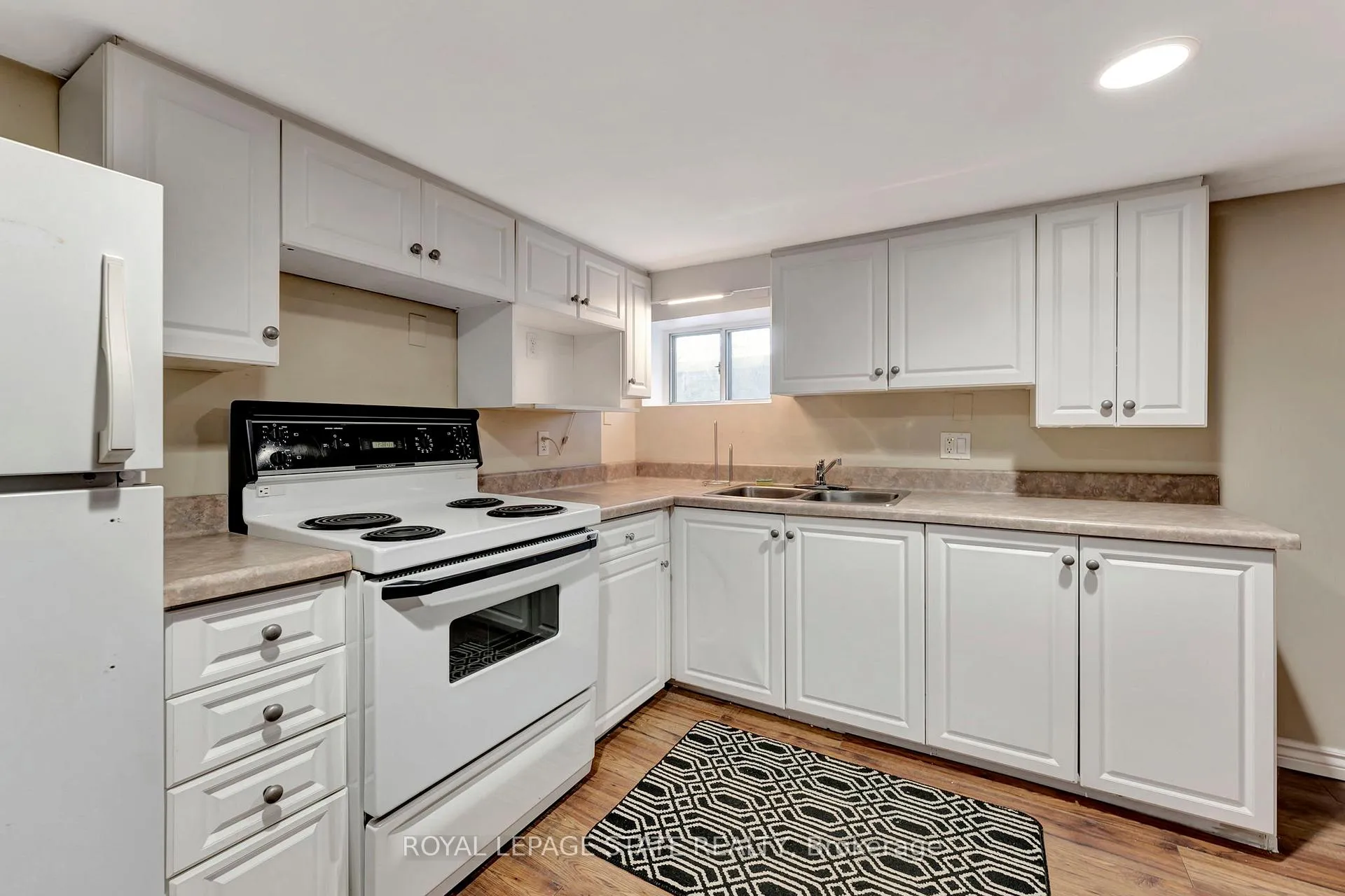 Photo 25 of 70 Belview Avenue, Hamilton, Crown Point — HOMEH