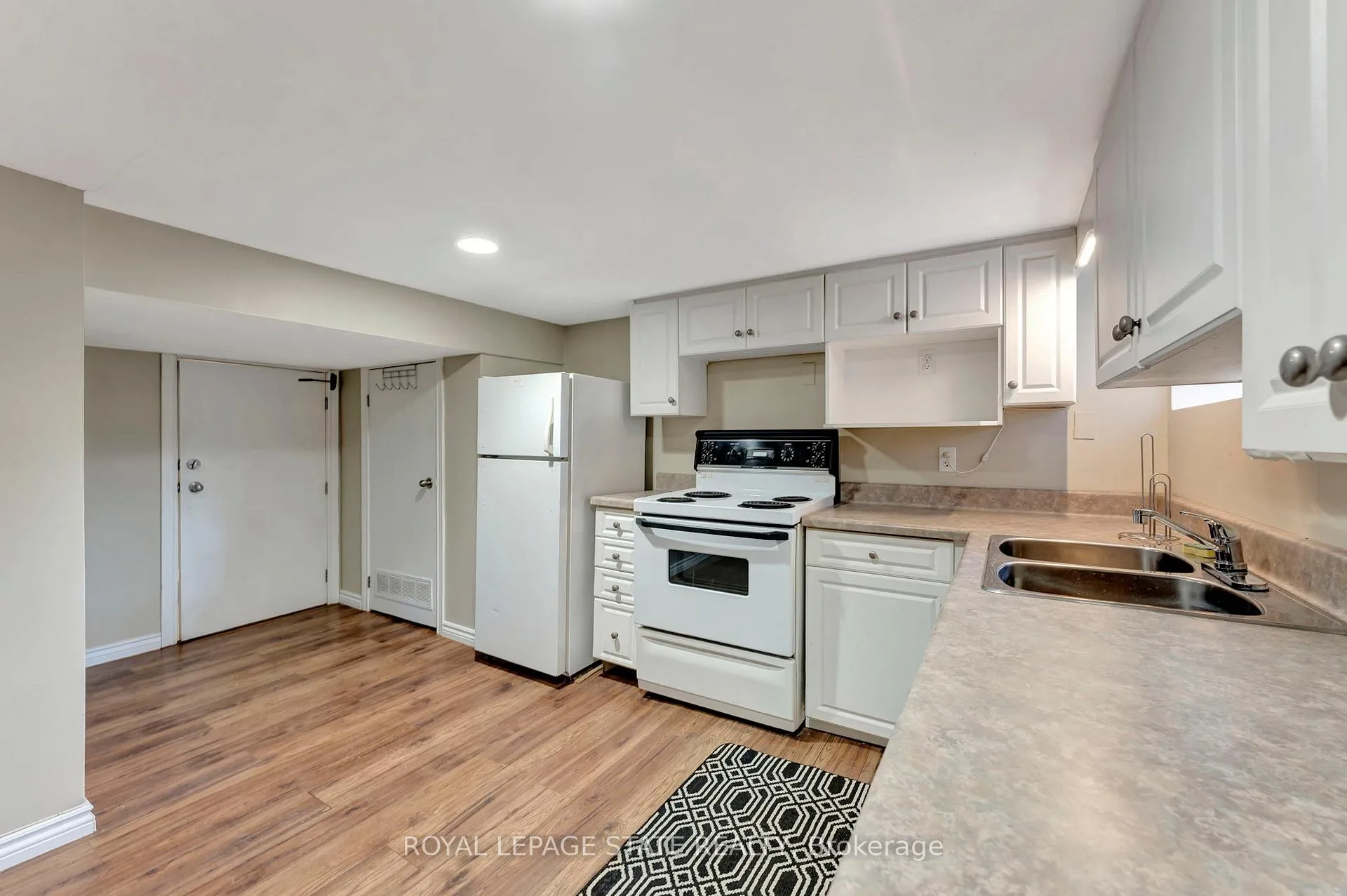 Photo 26 of 70 Belview Avenue, Hamilton, Crown Point — HOMEH