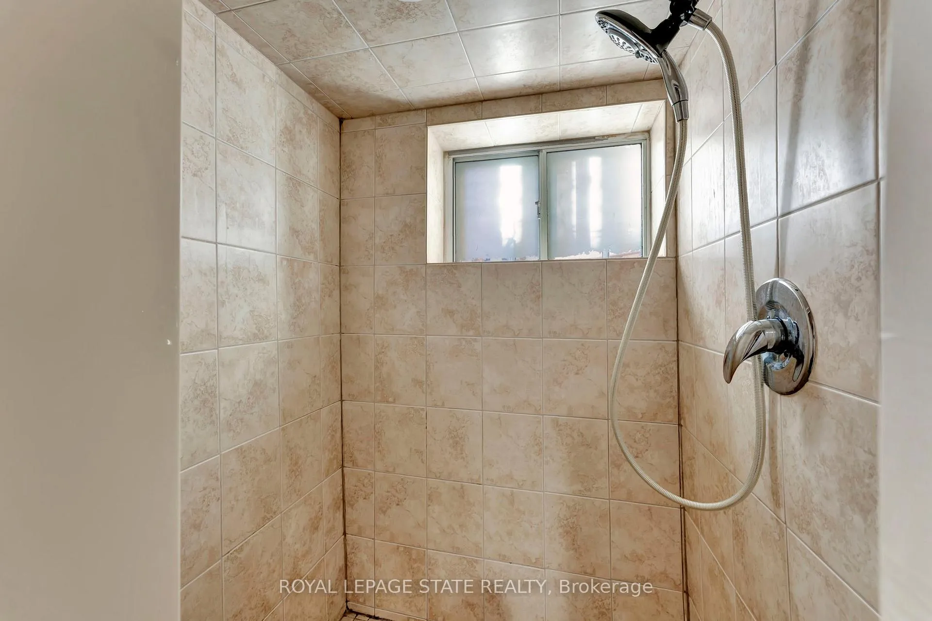 Photo 31 of 70 Belview Avenue, Hamilton, Crown Point — HOMEH